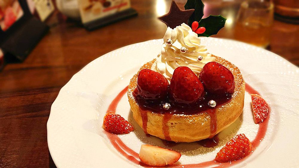 星乃珈琲のクリスマススフレパンケーキ